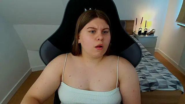 AbbyLuxee webcam