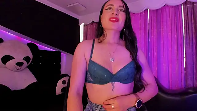 Coral_Gibson webcam