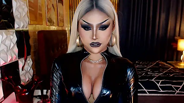 MassiveCockTrans webcam