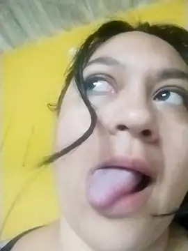 LatinSquirtBaby webcam