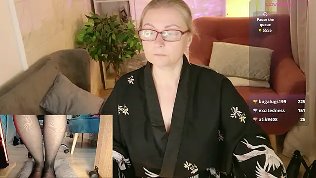 Alexandra_Kind webcam