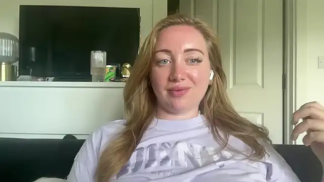 arielsweetieee webcam