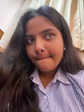 Arshu_143 webcam