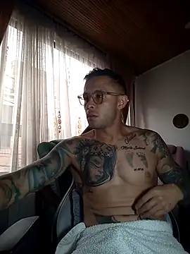 sebastian_horny webcam