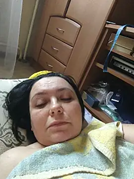 EmmaEmmy40 live cam on StripChat