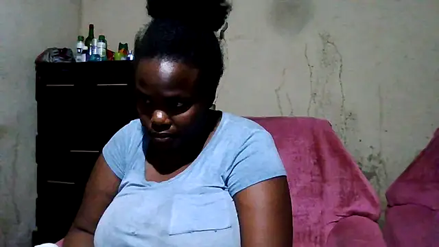 sexybigboobz webcam