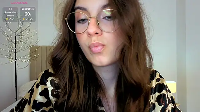 Real_cutie1 webcam