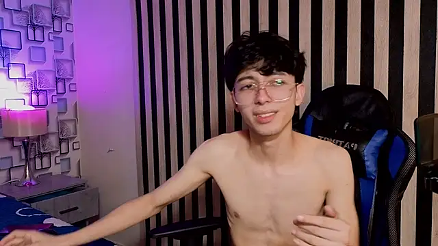 Twink_Sebas7