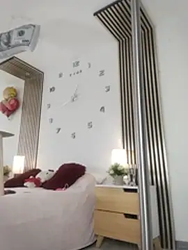 Juliette_Doll_ live sex cam