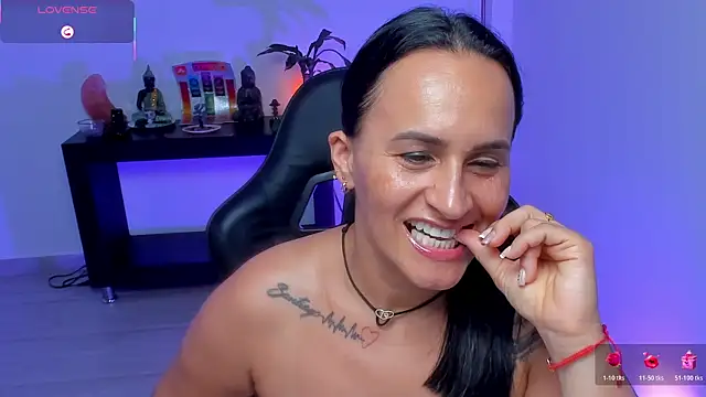 Sara_Charmy