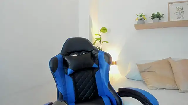 bella_99_ webcam