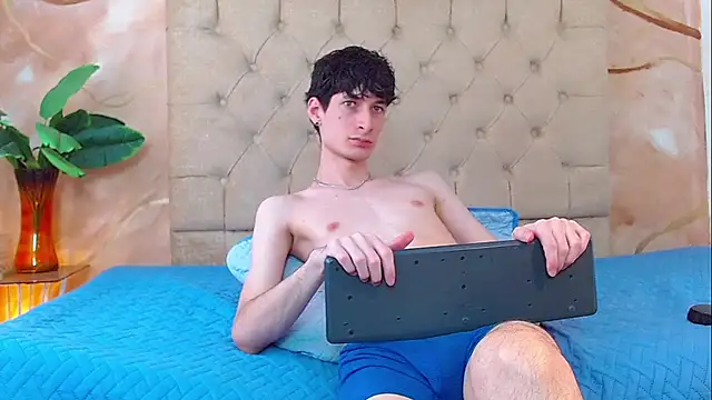 Luke_Carter webcam