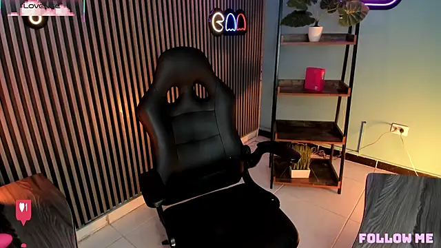 Emily_robertss1 webcam