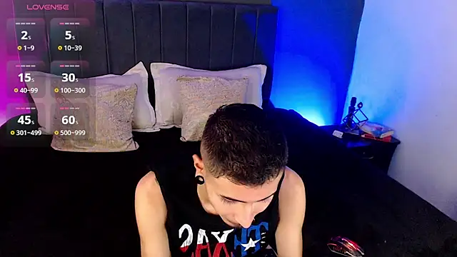Toyboy_richard webcam