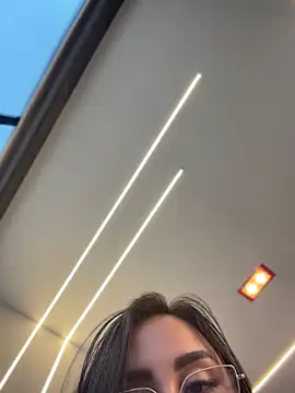 emily-Hornyy webcam