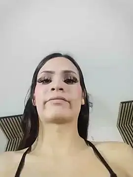 Juliette_Doll_ live sex cam