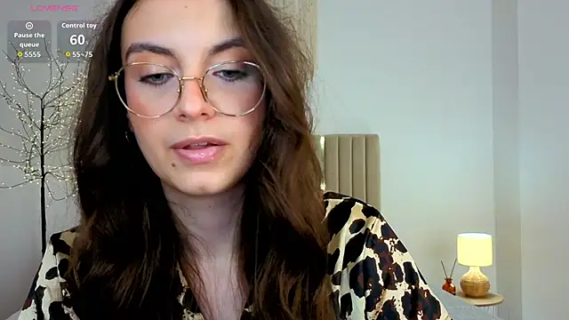Real_cutie1 webcam
