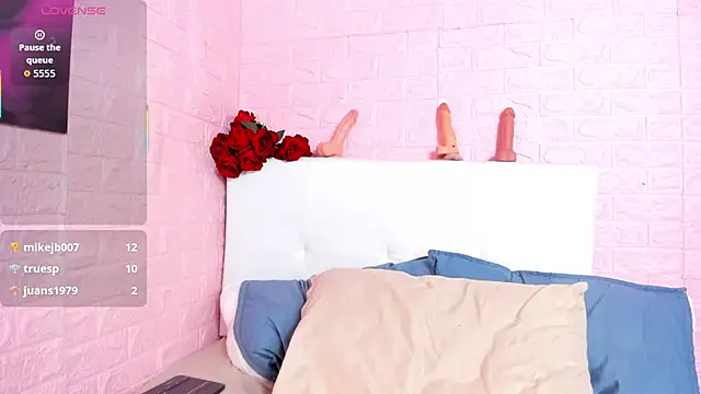 Celeste_Rox webcam