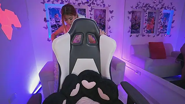 DahliaGrey webcam