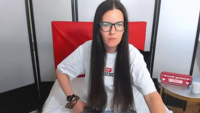 NadiaXlove webcam