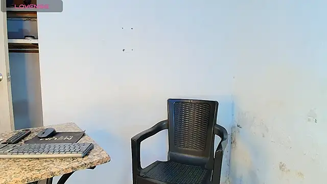 Oh_Tique webcam