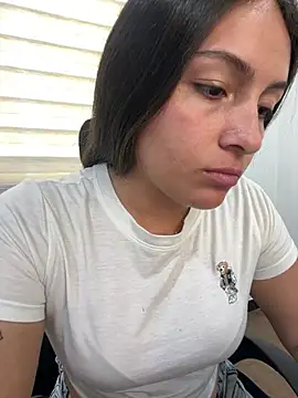 Alyha_cortes_ live cam on StripChat