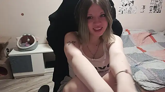 ViolettaCatechini webcam