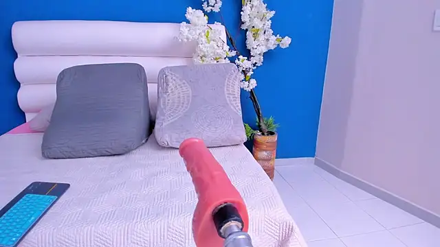 letty_straus webcam