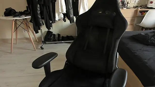JohnGaliano webcam
