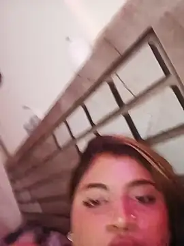 Sanaya_Gil webcam