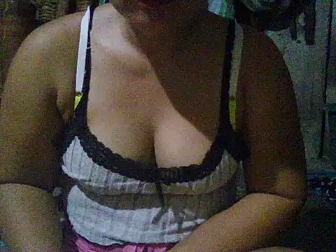 LadyAnn19 webcam