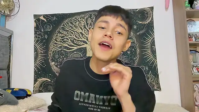 Bldavioro45 - Male webcam sex chat