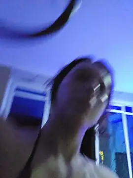 Kitty_San_xXx webcam
