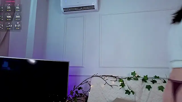 LaurenceNewman webcam