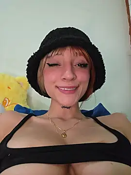 Dani-peggin webcam