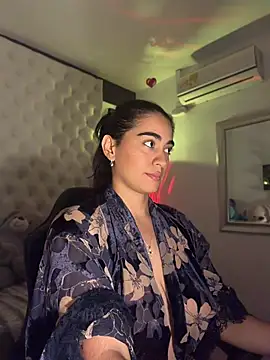 ZarahEvans webcam