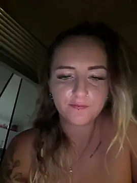 Lyra_XX webcam