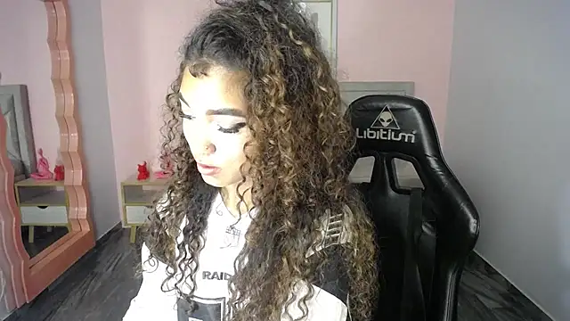 CamilaVixen_ch webcam