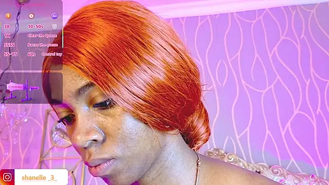 Shanelle__ webcam