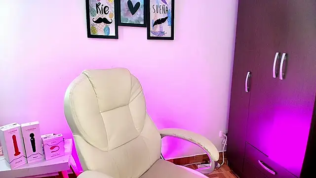 mariaan_m_ webcam