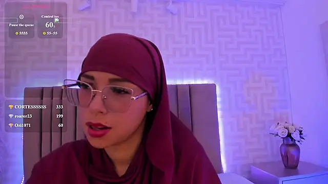 naishaa_ webcam