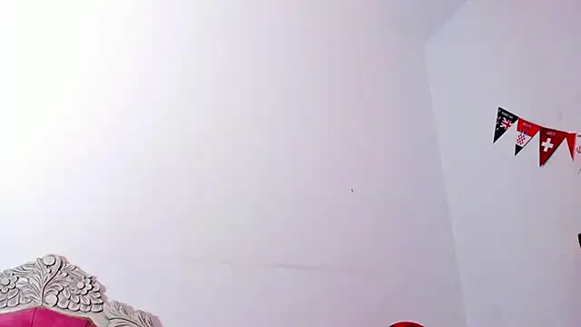 Katty_West webcam