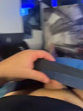 MatthewEmme2121 webcam