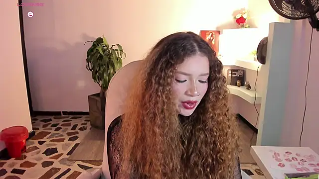 AphroditeSweett webcam