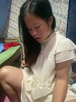 Yin-ri live cam on StripChat