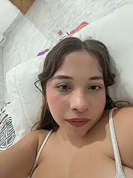 AliciaWhite_nt webcam