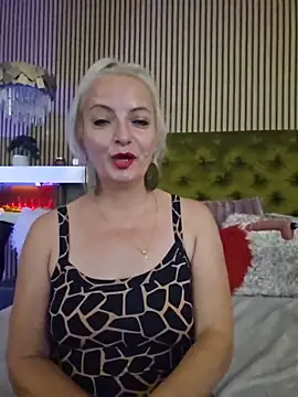 LadyTouch webcam