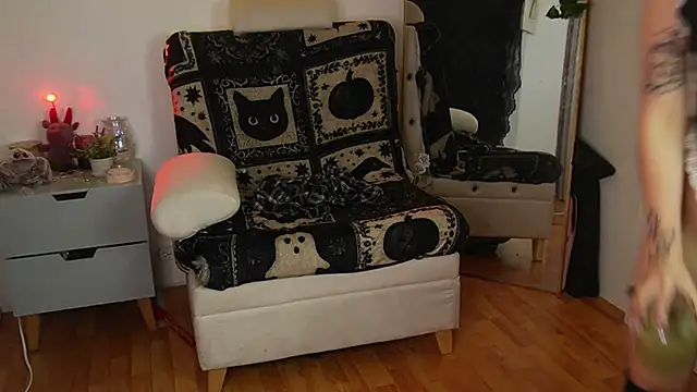 ari_kat webcam