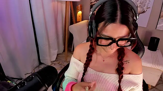 charlotte_bluee webcam