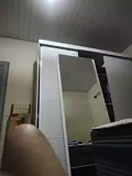 IncomingEssence478 webcam